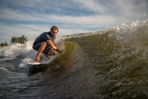 wakesurfing boat dealership